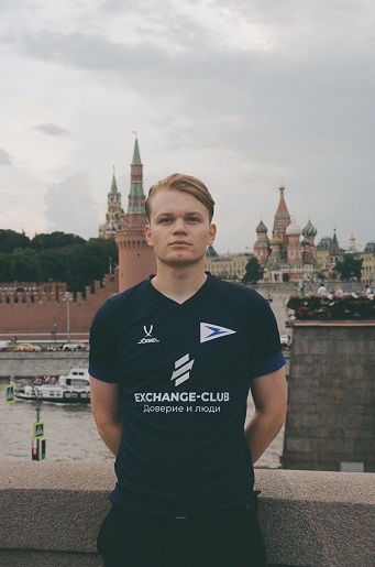 Представитель обменника Exchange Club